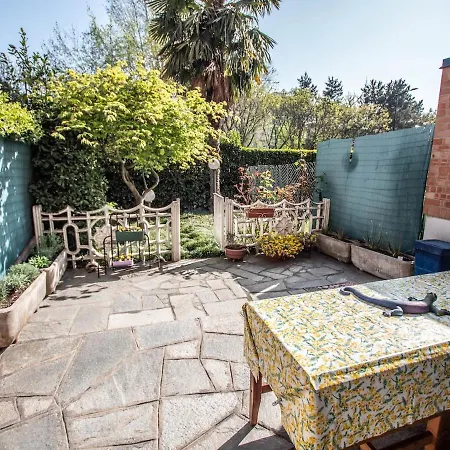 Frank & Giuly House ריבולי