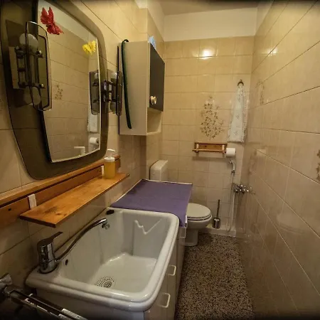 Frank & Giuly House