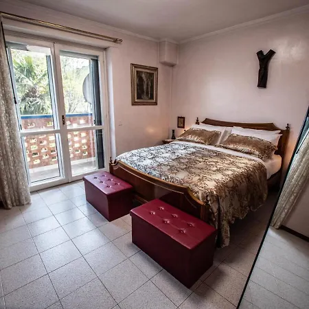 아파트 Frank & Giuly House