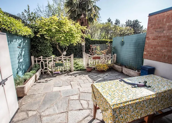 Frank & Giuly House ריבולי